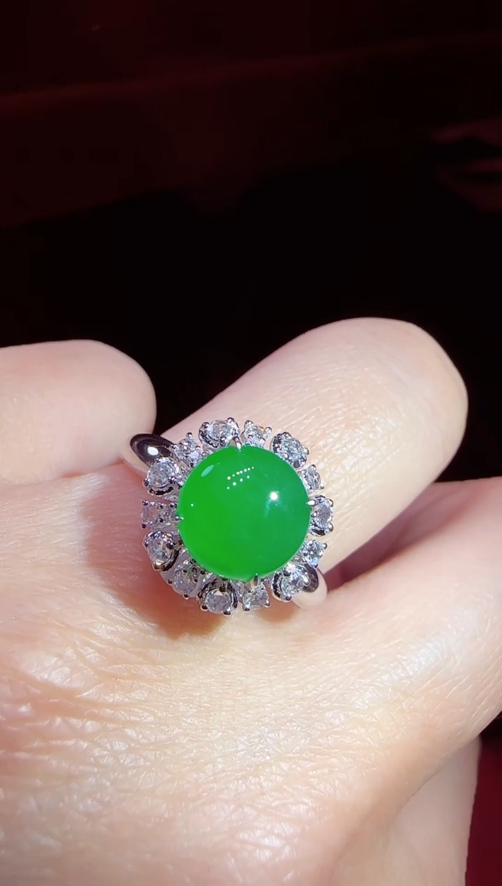 【闪购商品】翡翠戒指18K金镶嵌蛋面