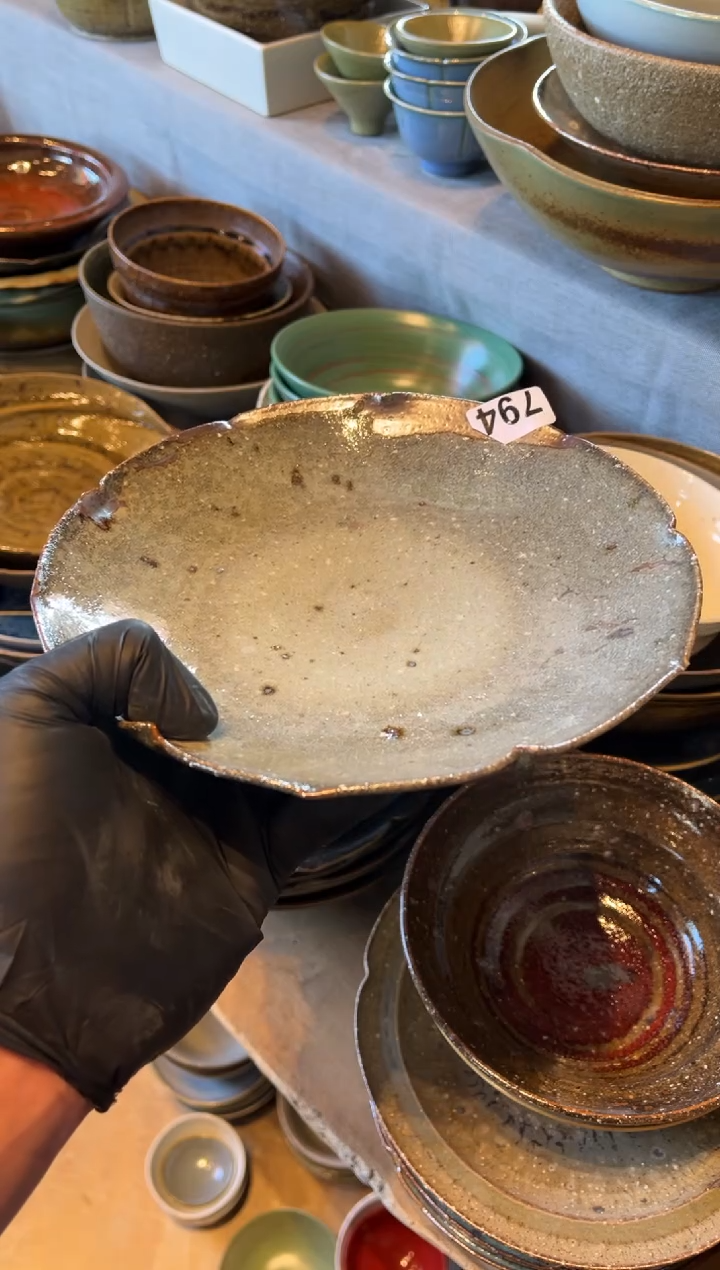 【闪购商品】瓷片794  窑变灰麻点手工盘1个