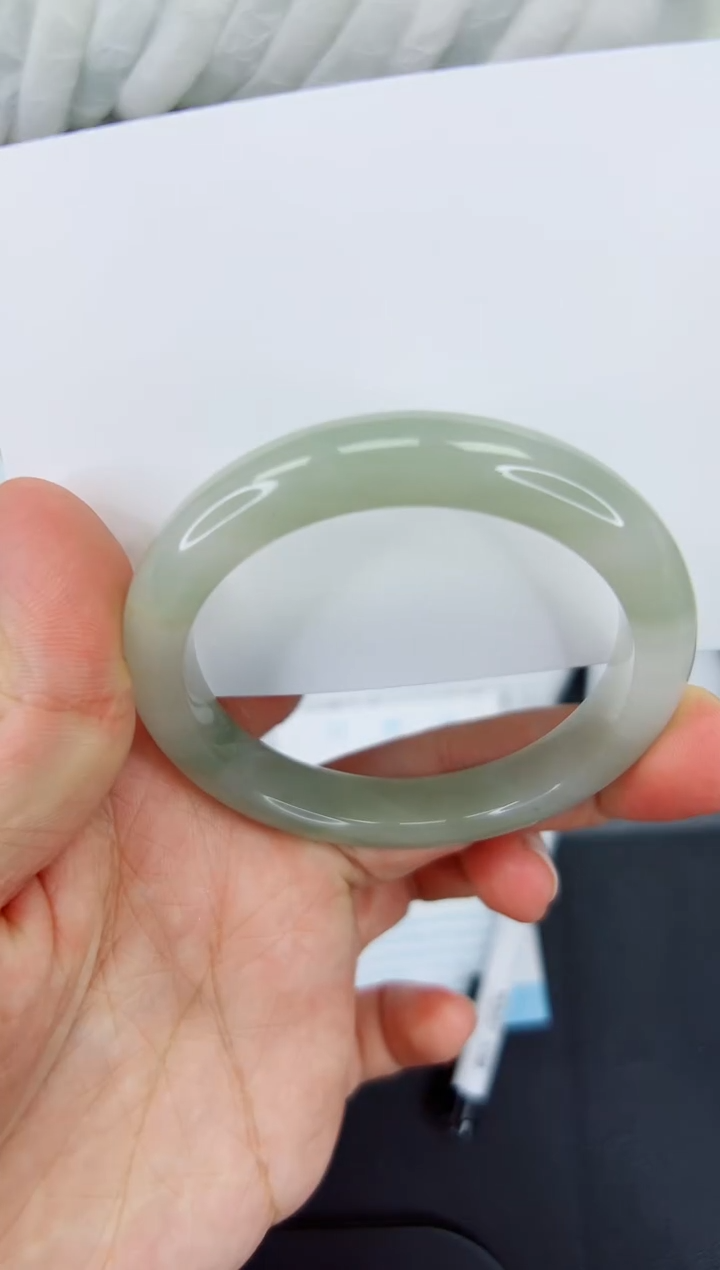 【闪购商品】石英质玉手镯未镶嵌345-52