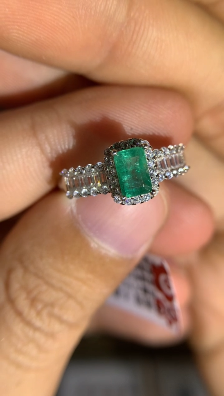 【闪购商品】祖母绿戒指银S925镶嵌活口