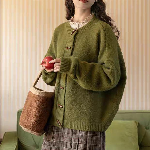 新款牛角扣针织开衫秋冬爆款韩版休闲百搭