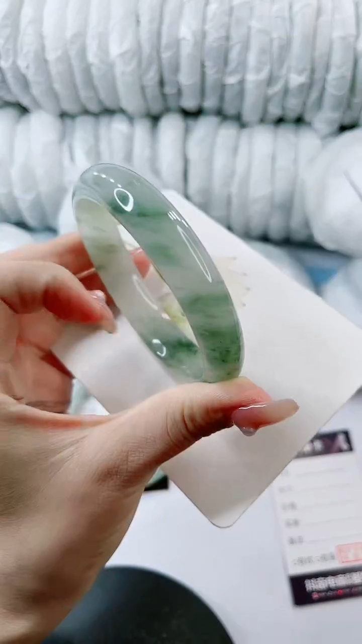 【闪购商品】石英质玉手镯未镶嵌0196241088-