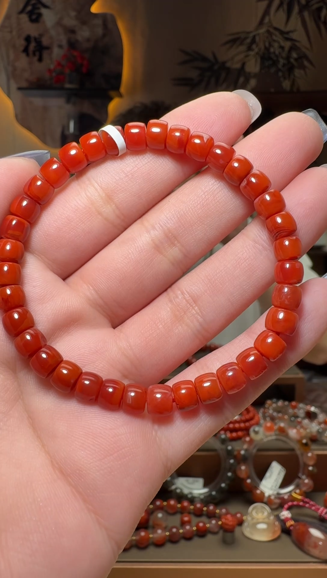 未镶嵌原矿无优化无注胶手串南红玛瑙一条约6mm 多样性发货