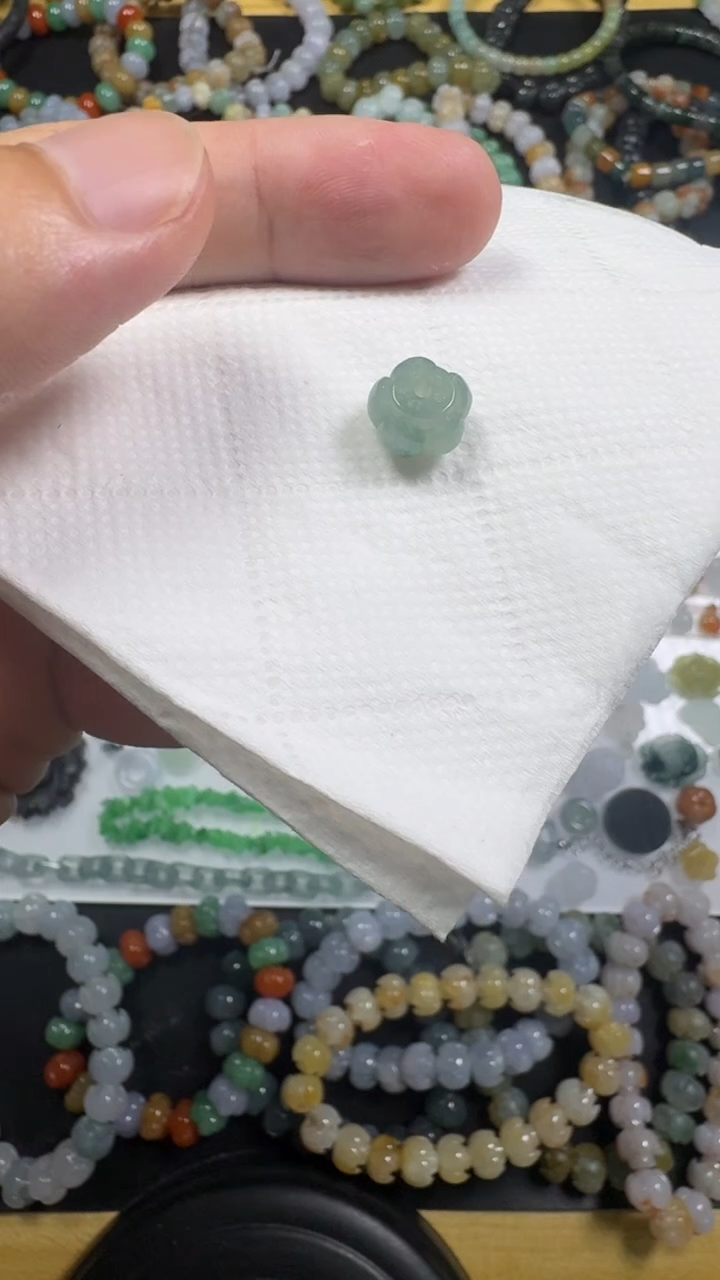 翡翠未镶嵌颈饰【闪购商品】 天然翡翠