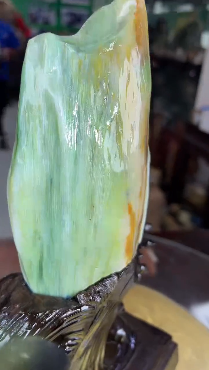 缅甸天然树化玉摆件