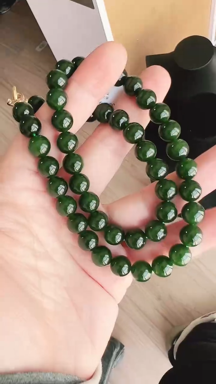 项链未镶嵌和田玉（碧玉）10