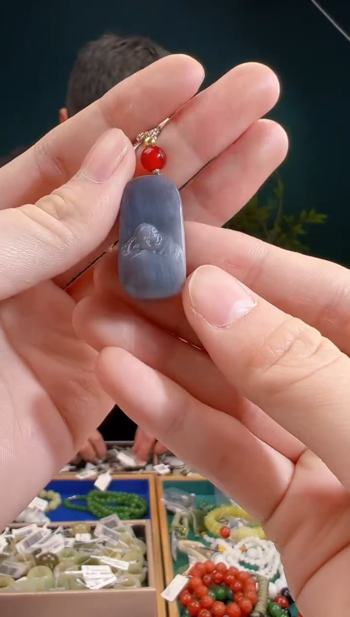 颈饰未镶嵌和田玉一物一证 拍一单发一个