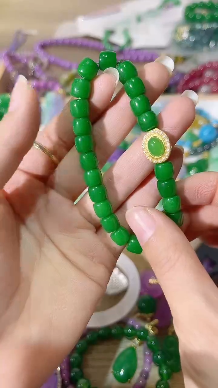 颈饰合金石英质玉行珠蛋面串