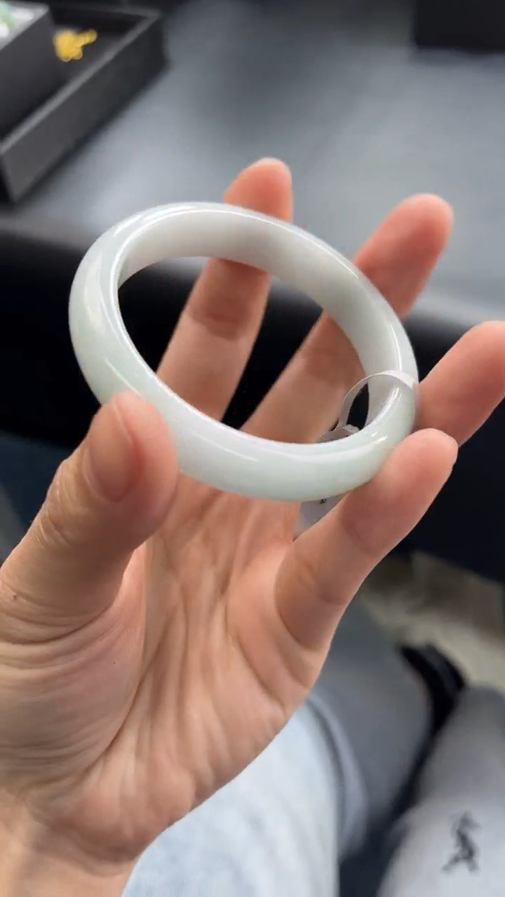 【闪购商品】翡翠手镯未镶嵌正圈