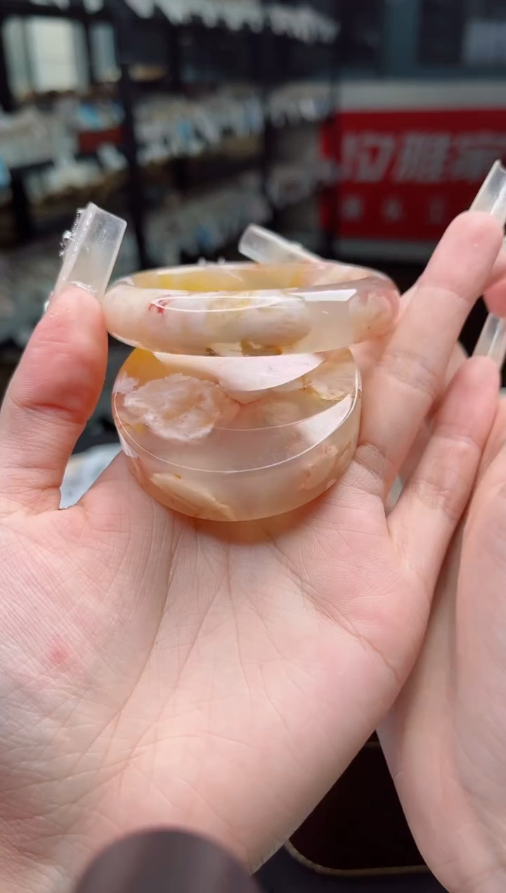 石英质玉手镯未镶嵌55圈口（赠品镯心）3889042