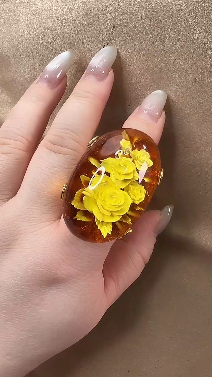 琥珀颈饰未镶嵌戒指