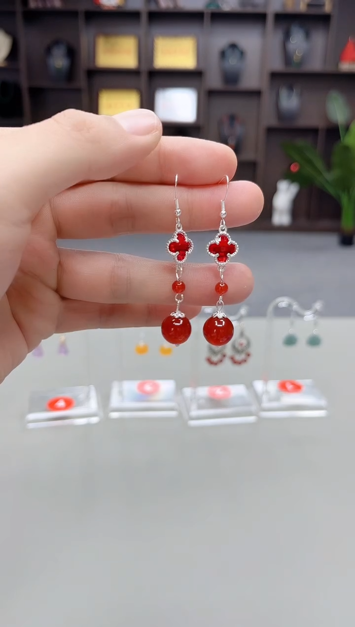 未镶嵌耳饰玛瑙/玉髓233000