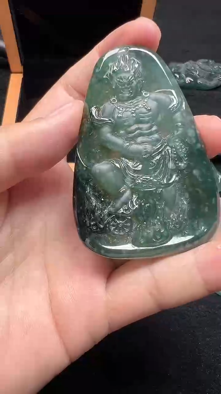 翡翠未镶嵌颈饰6834天然翡翠带绳多样性发一