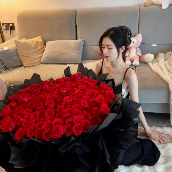 红玫瑰鲜花纪念日送女友送老婆红玫瑰花束同城配送