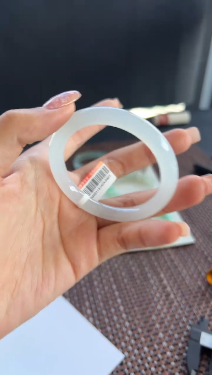 【闪购商品】翡翠手镯未镶嵌38号50.5**8.5*7.7