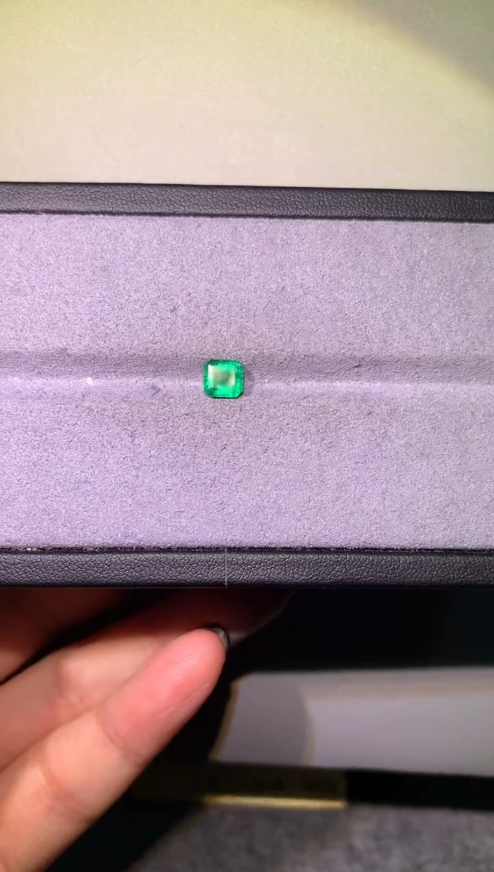 【闪购商品】祖母绿裸石未镶嵌1.2ctVVG微油吉尔德A225