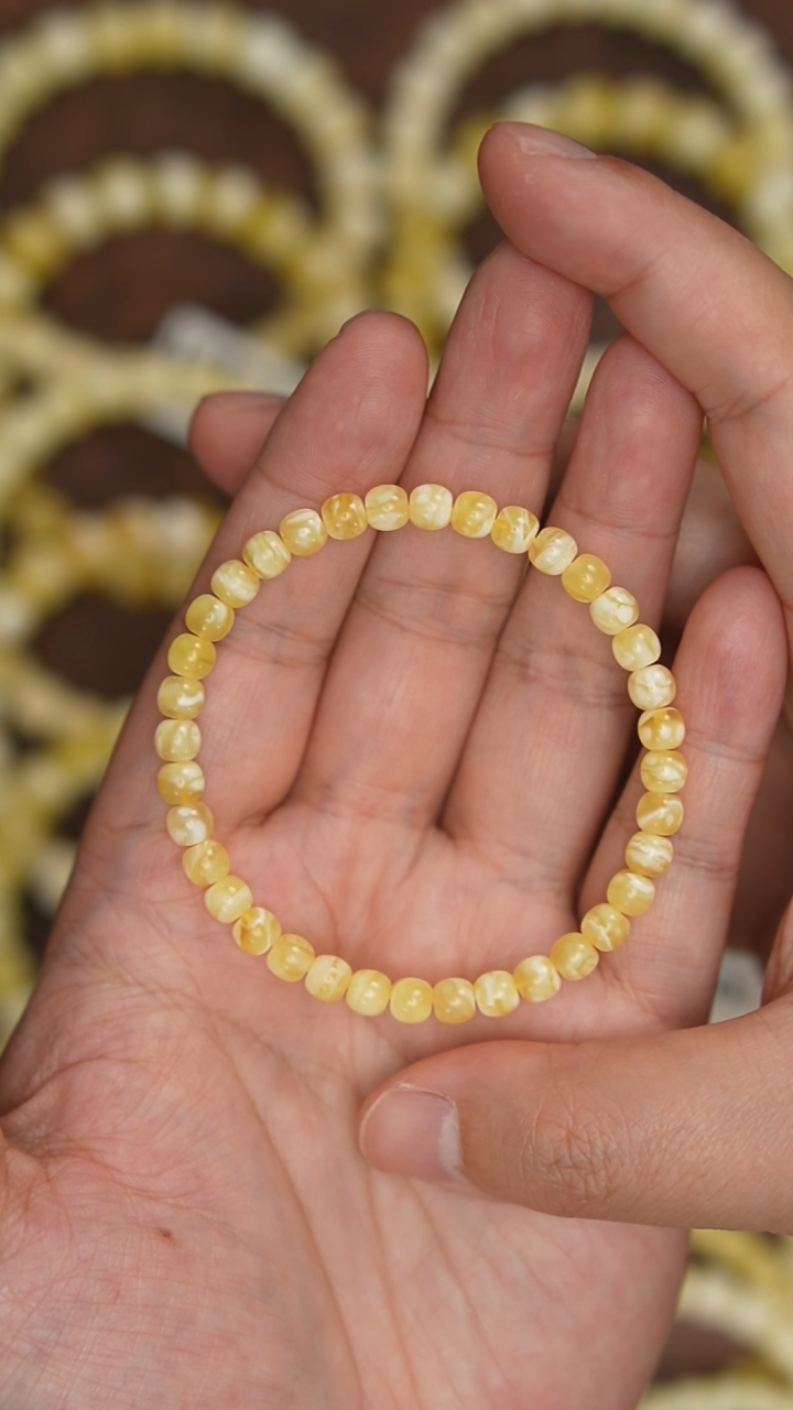 【闪购商品】蜜蜡珠宝奇石未镶嵌约5.5mm+（单件）