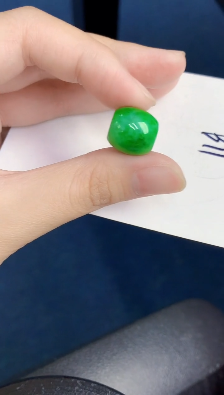 【闪购商品】翡翠颈饰未镶嵌0000000001