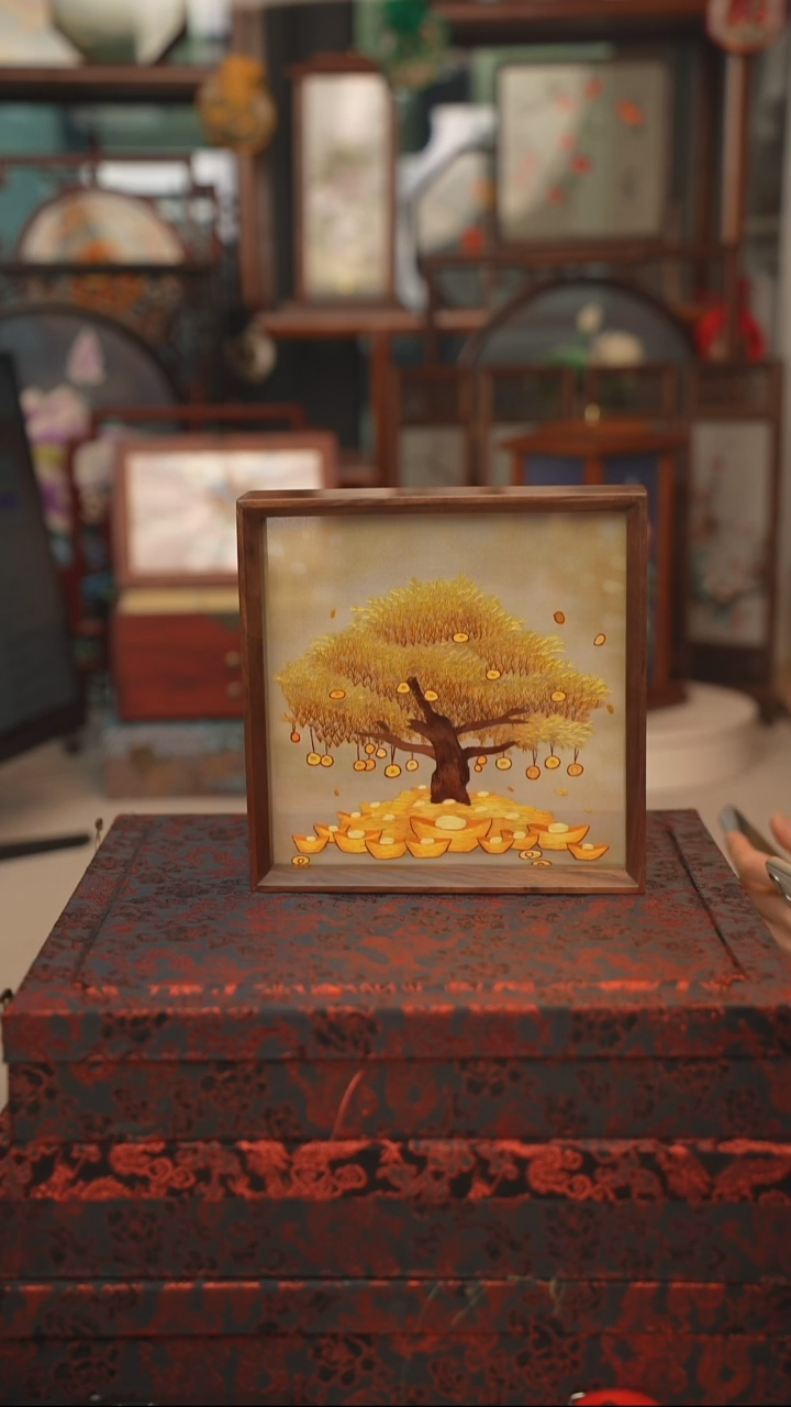 扇子苏绣双面绣四方台屏胡桃木框大号20CM