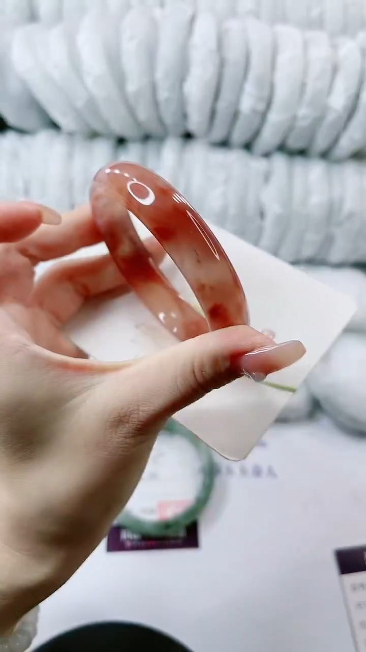 【闪购商品】石英质玉手镯未镶嵌多样性发货C102