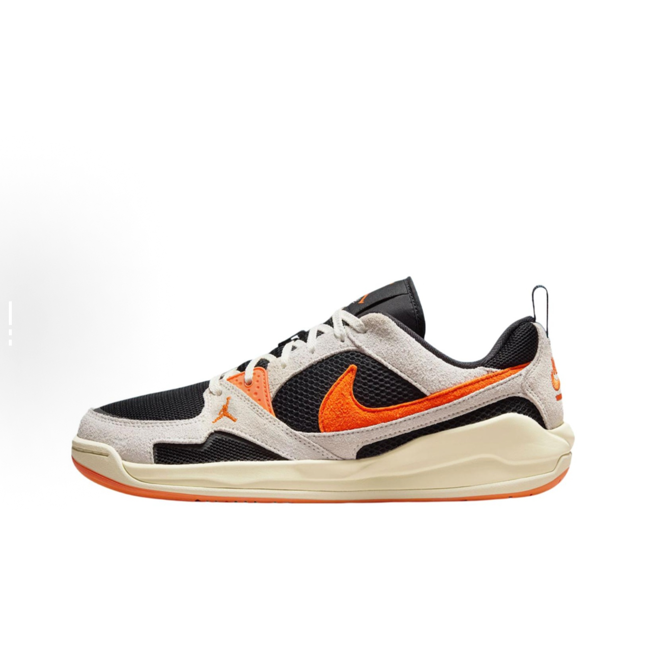 【耐克/双旦礼】NIKE男子JORDAN黑白橙低帮舒释鞋HJ6777-018