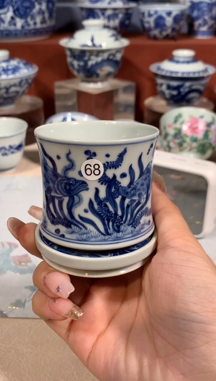 【闪购商品】摆件68青花鱼藻转转杯