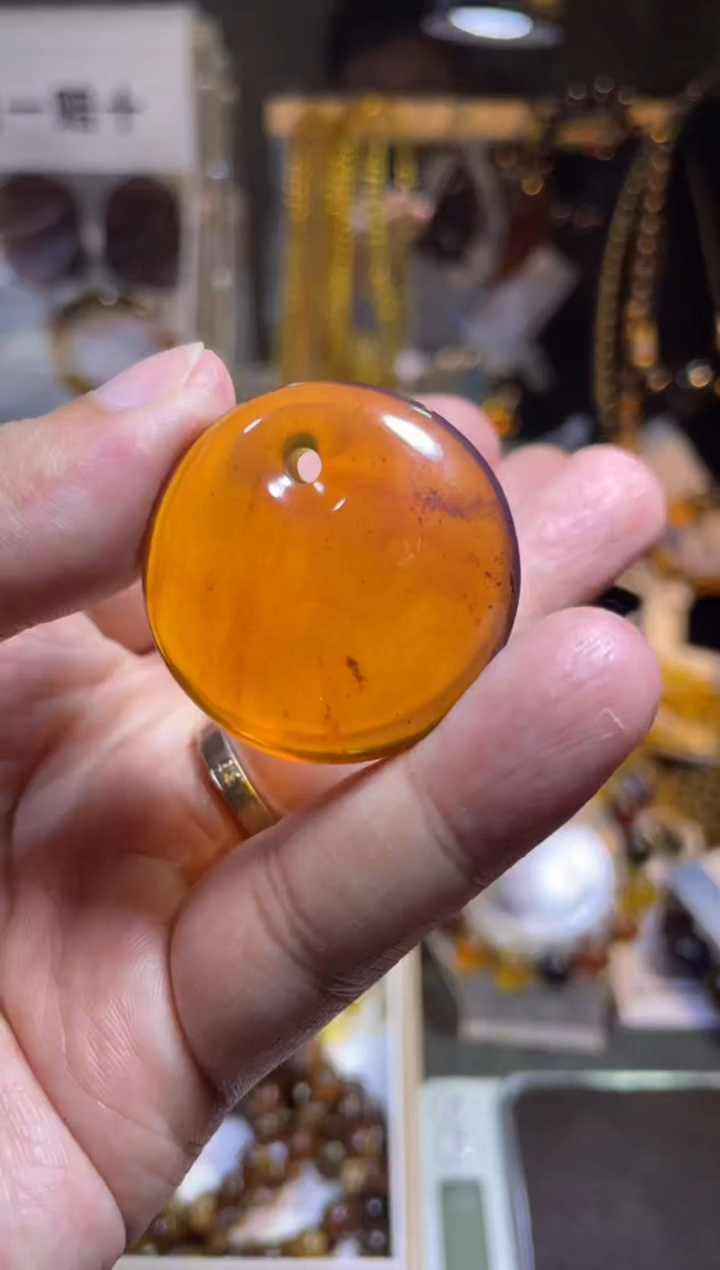 裸石琥珀未镶嵌金棕 公主扣 10克