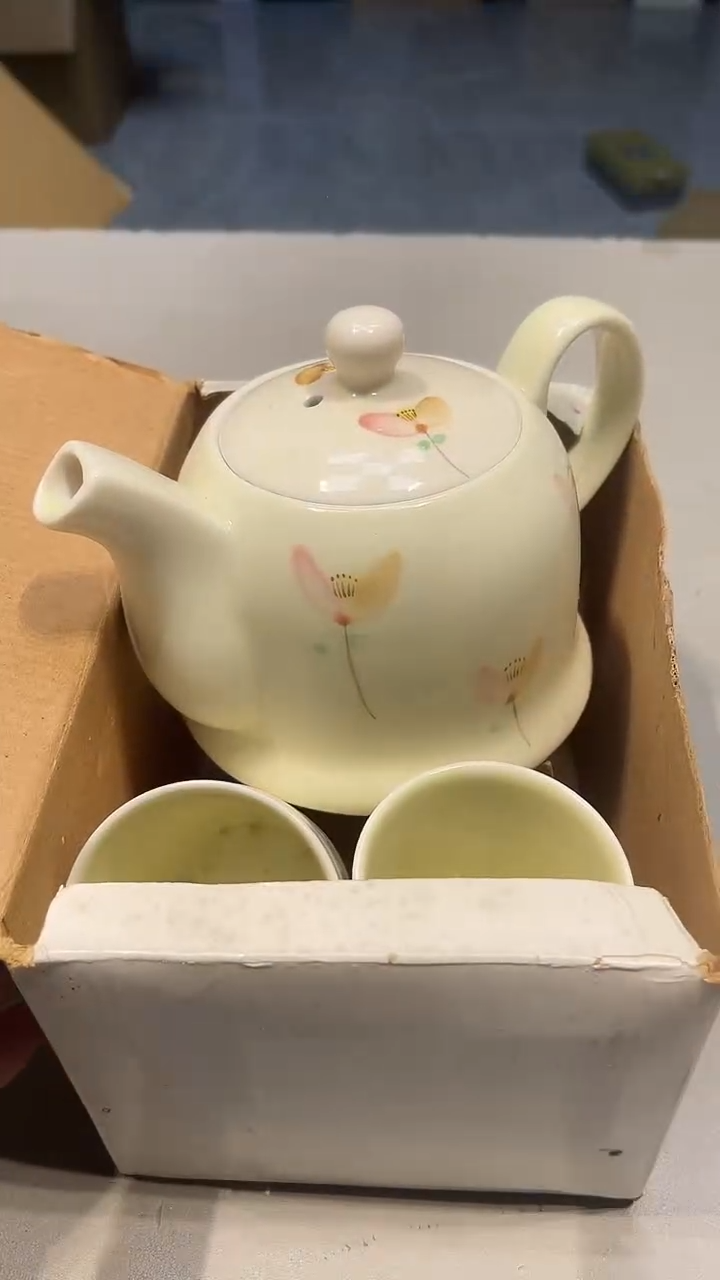 手工艺品琉璃小* 城城工艺品店