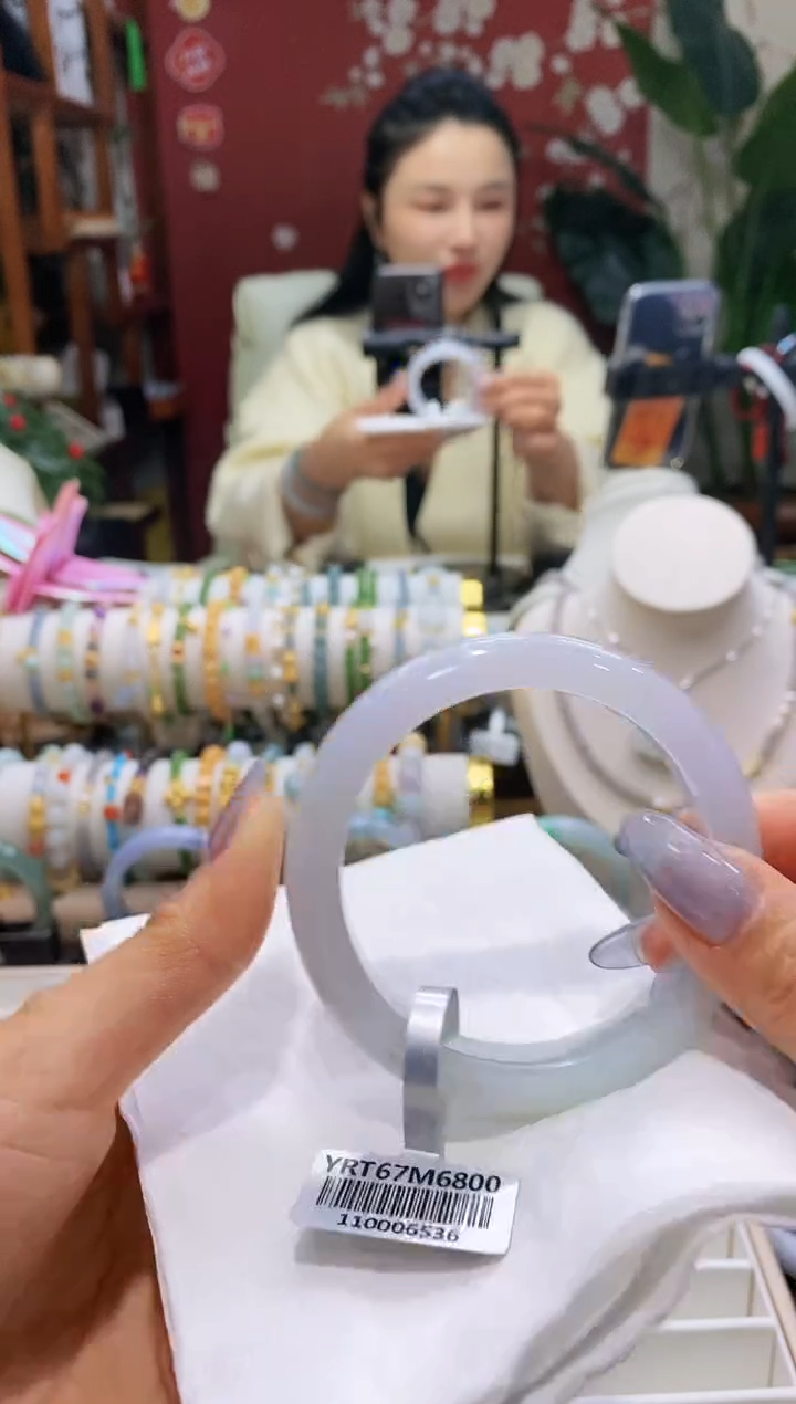 【闪购商品】翡翠手镯未镶嵌162圈口56.6/11.7*8.6