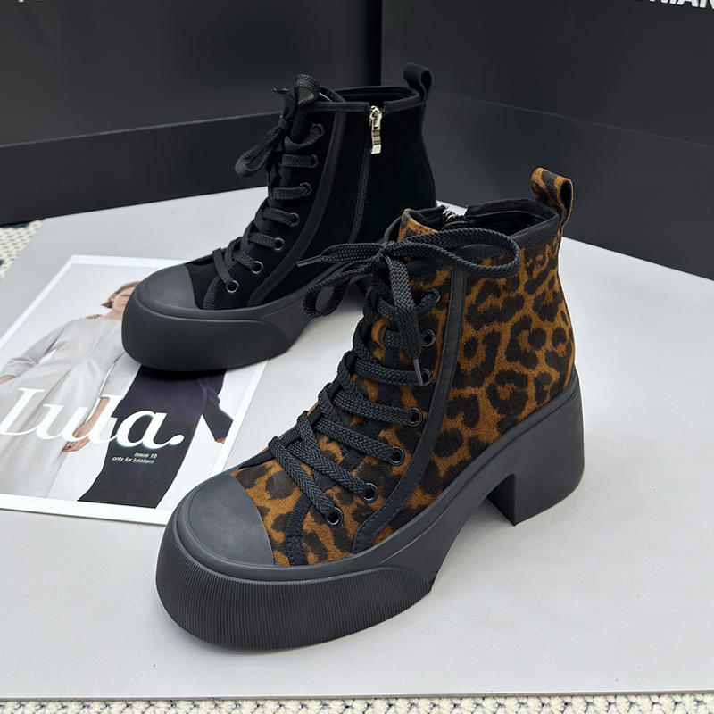 688-7马丁靴女厚底增高2024秋冬新款小众显瘦休闲粗跟真皮短靴