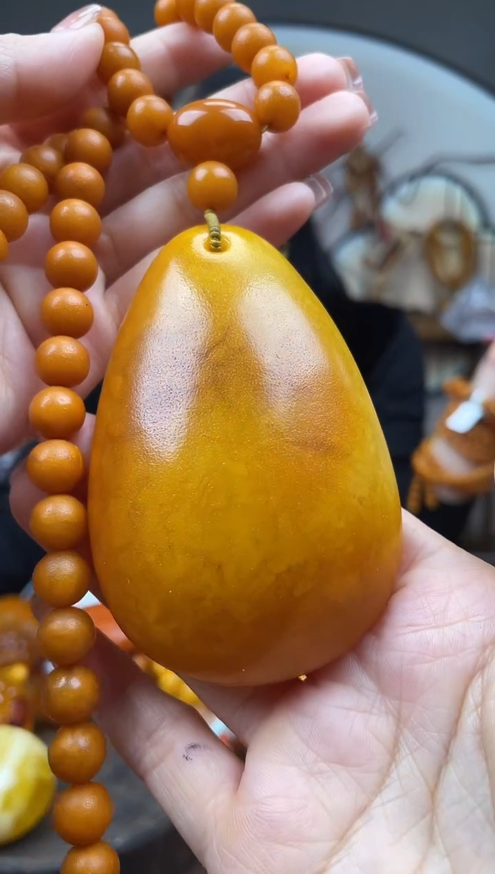 【闪购商品】琥珀裸石未镶嵌首饰 假1赔4 （多样性发货1件