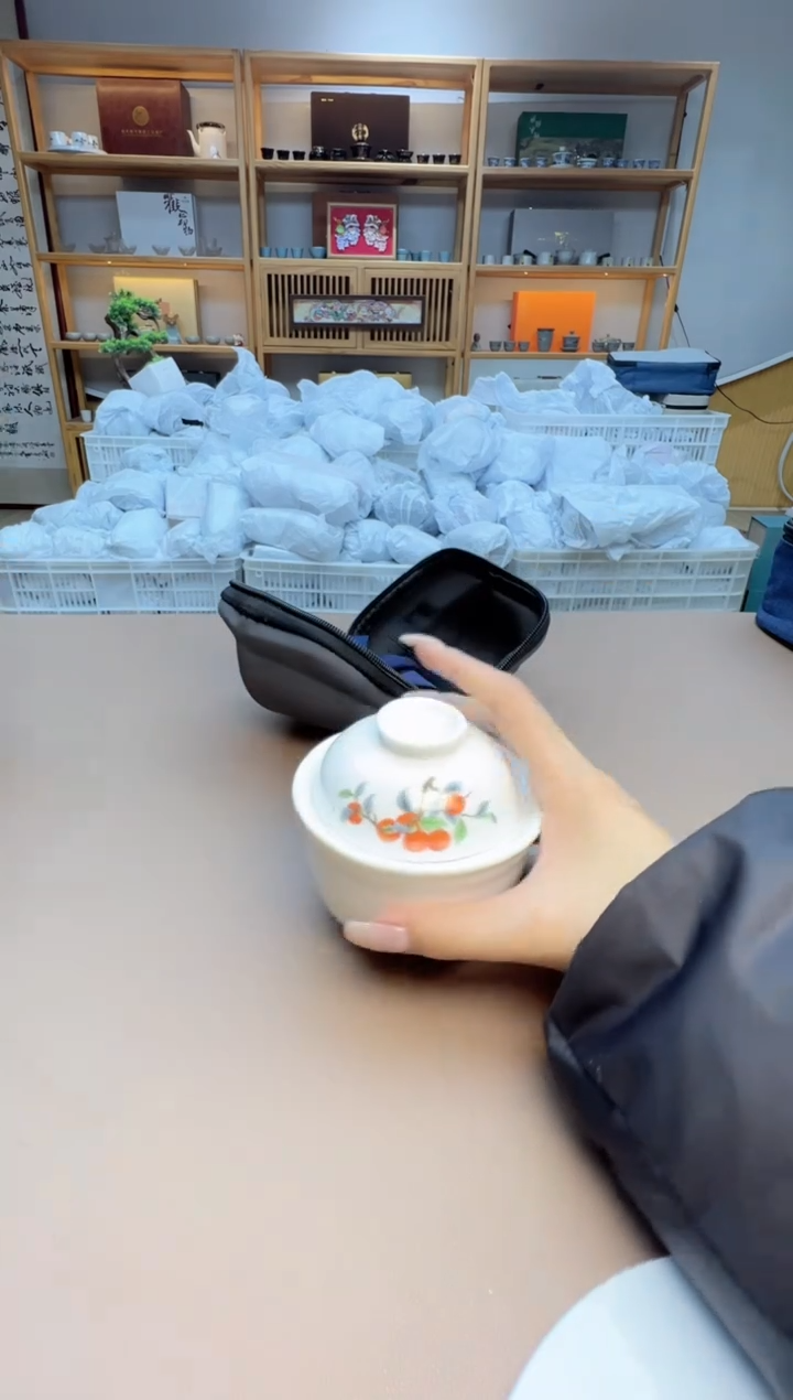 【闪购商品】摆件瓷制品S1111111111111