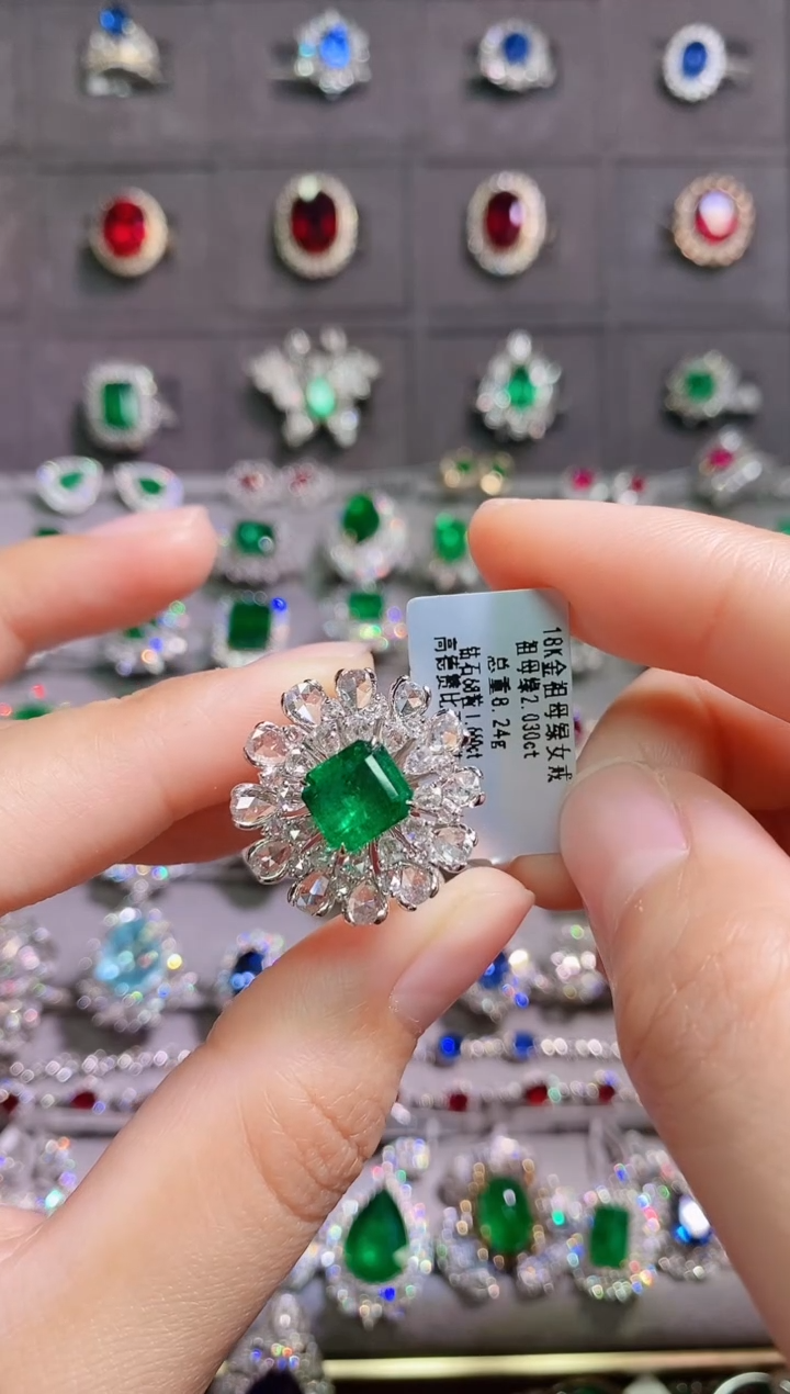 【闪购商品】祖母绿18K金戒指18K金镶嵌1