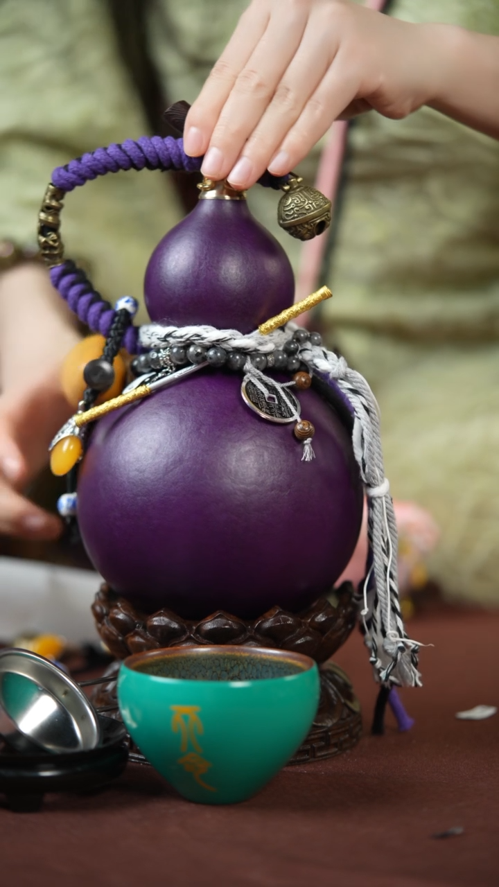 【闪购商品】828号800ml左右的非遗漆器酒葫芦