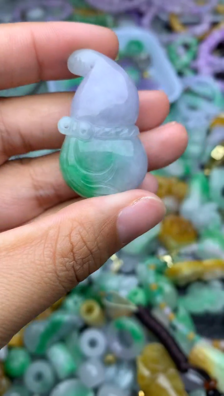 颈饰未镶嵌翡翠天然缅甸翡翠吊坠