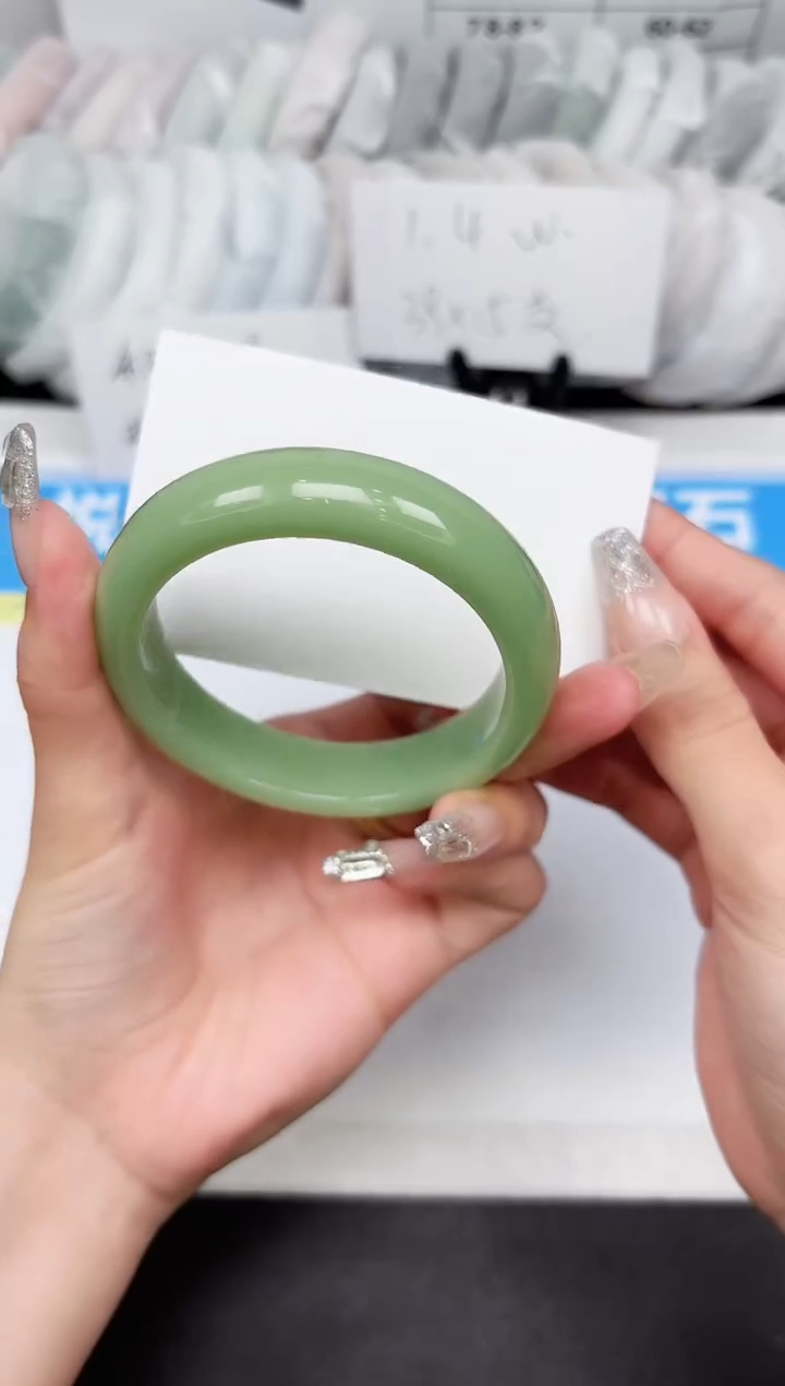 石英质玉手镯未镶嵌192-56.3