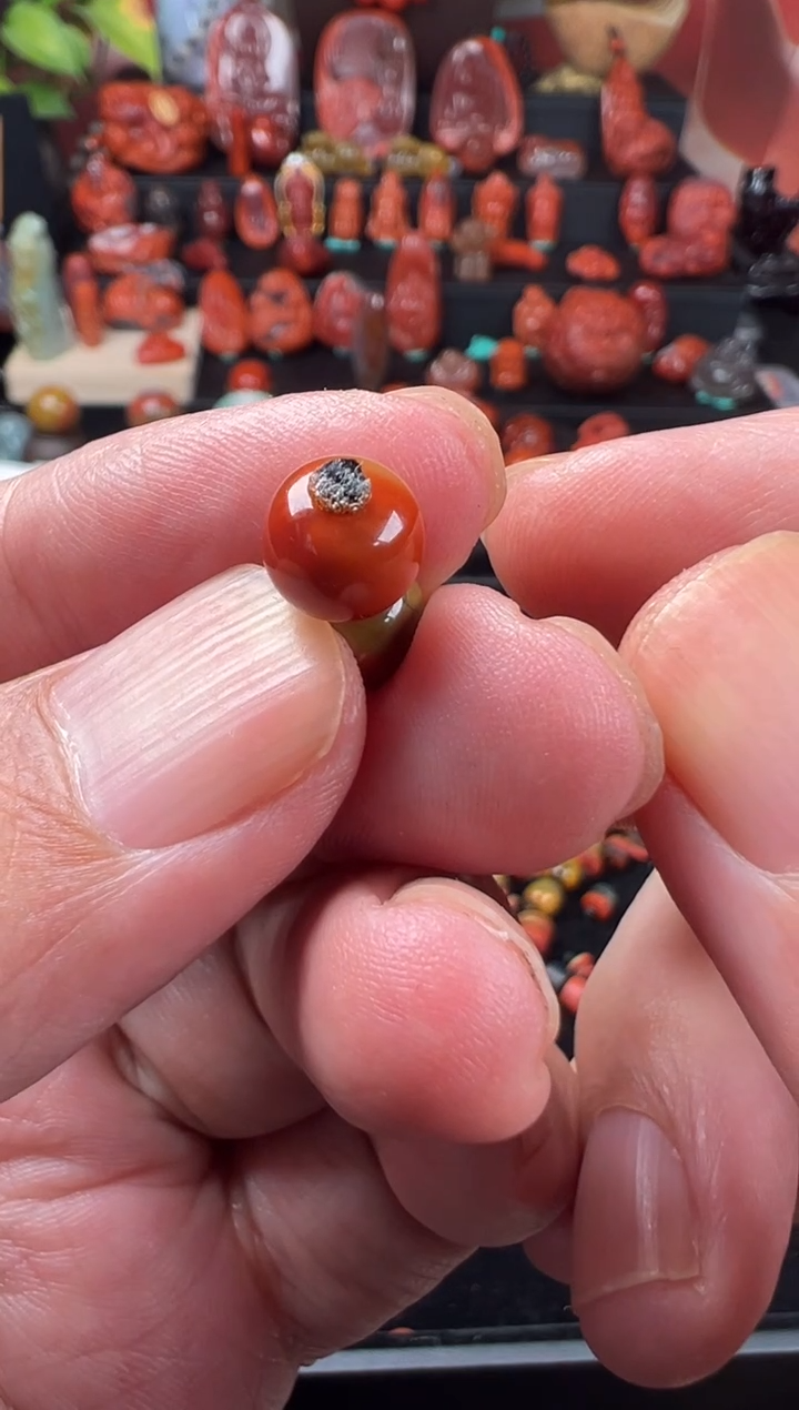 未镶嵌老型南红玛瑙与**争老型