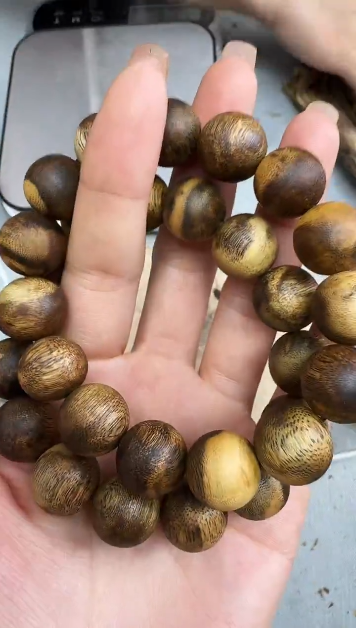 沉香手串1518白棋圆珠单圈多样性发一