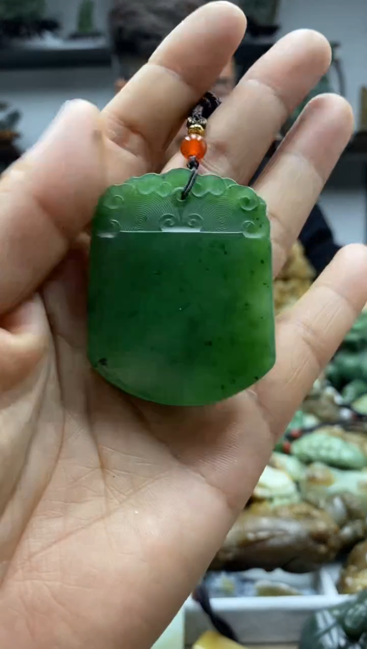 和田玉未镶嵌颈饰1