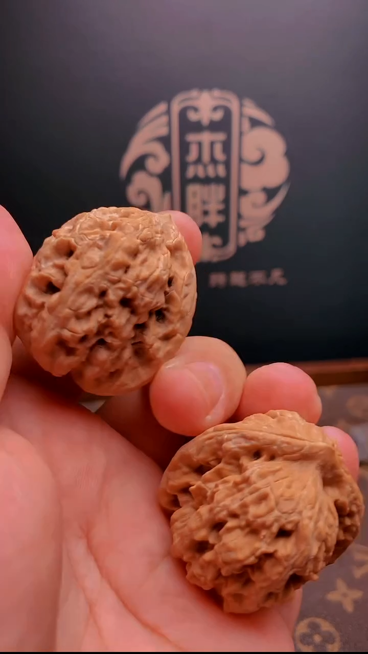 把件文玩核桃39尺全品霞云岭