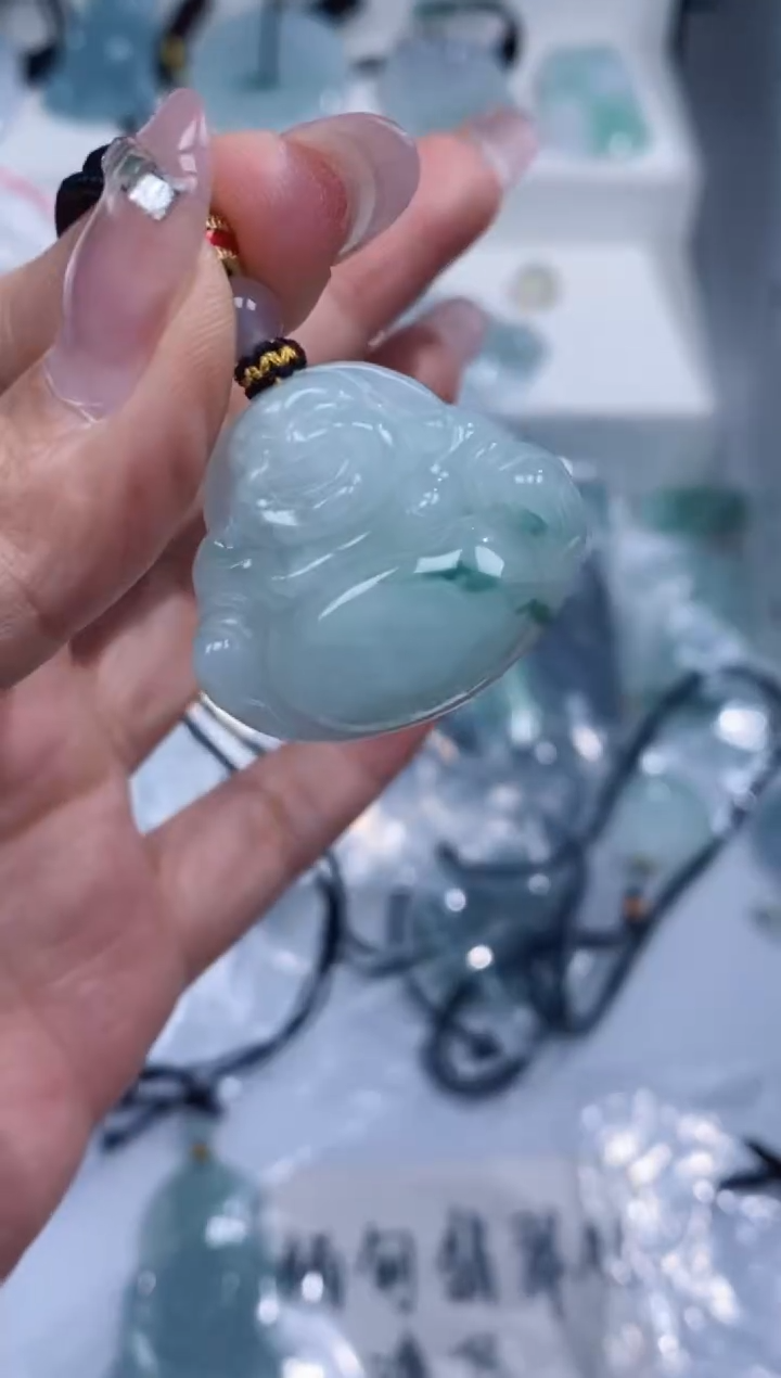 颈饰未镶嵌翡翠吊坠