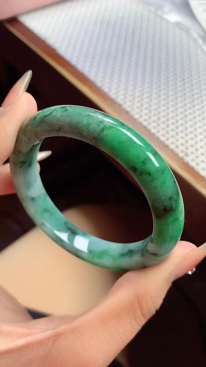 【闪购商品】翡翠手镯未镶嵌 手镯