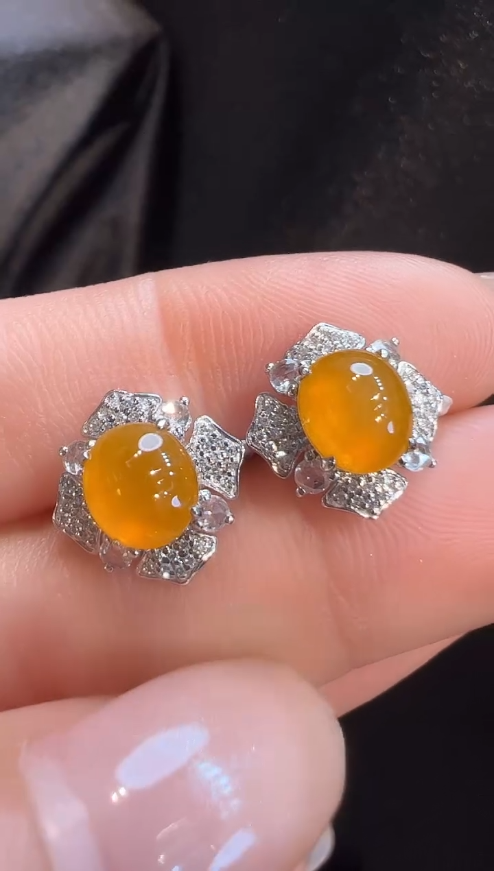 18K金镶嵌翡翠耳饰AL6