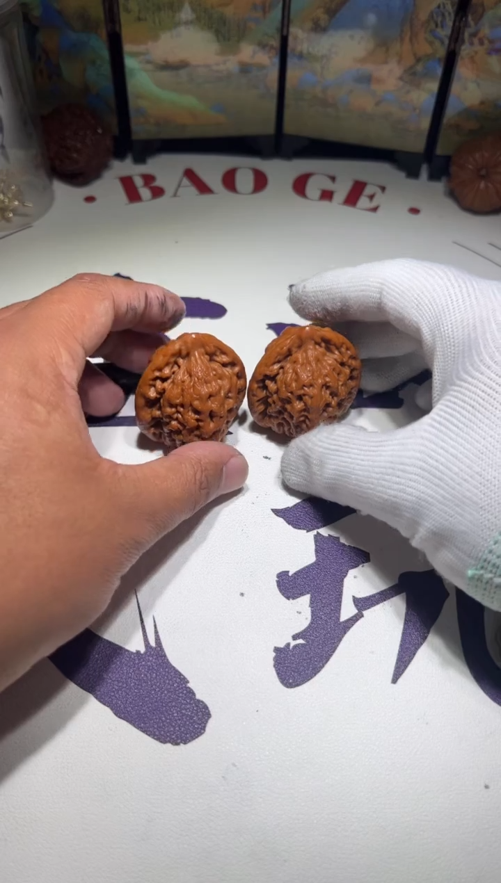 【闪购商品】文玩核桃把件宝阁文玩核桃金公子