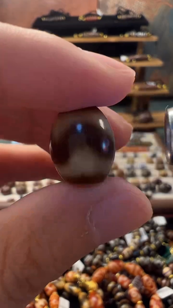 玛瑙/玉髓（覆膜）颈饰未镶嵌137.(微瑕)