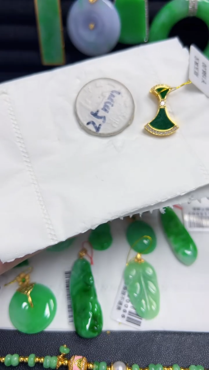 【闪购商品】翡翠颈饰银S925镶嵌Y缅料A货/多样性发货/一件