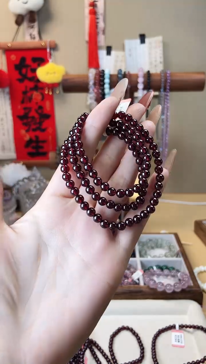 【闪购商品】石榴石手链未镶嵌石榴石三圈