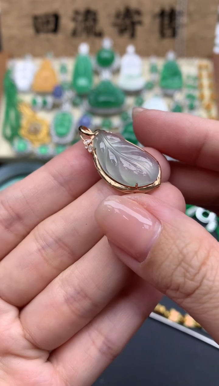 【闪购商品】翡翠颈饰18K金镶嵌235-中国好珍宝