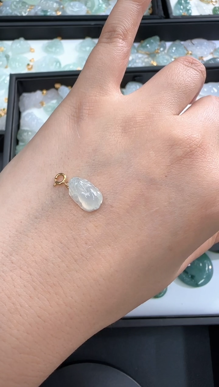 【闪购商品】翡翠颈饰未镶嵌25021483