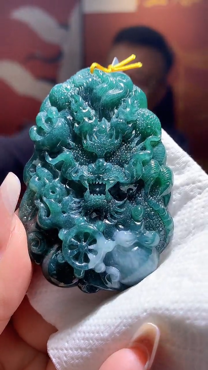 【闪购商品】定制翡翠未镶嵌1072xx-毛货挂件24